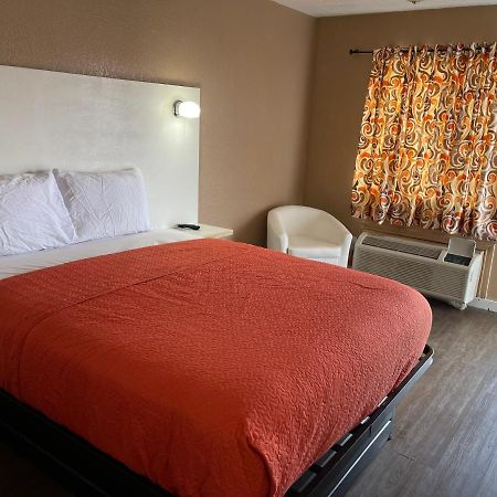 Hotel Eastin Atchison מראה חיצוני תמונה