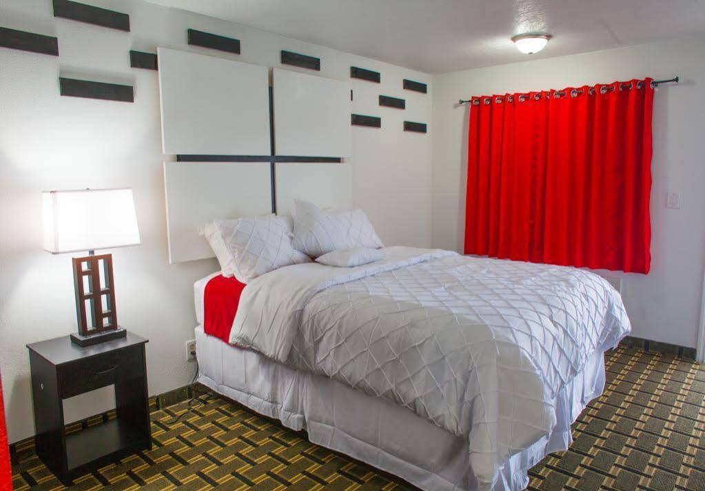 Hotel Eastin Atchison מראה חיצוני תמונה